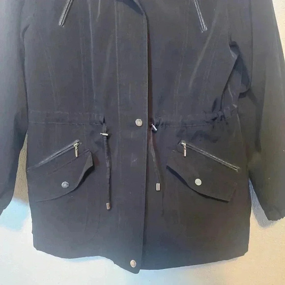 Gallery Petite Size PM Adjust Cinch Waist Removable Liner Black Jacket - Picture 8 of 12